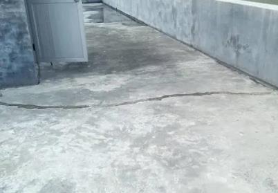 山阳楼顶漏水维修公司分享下如何解决卫生间隐蔽部位漏水的问题?